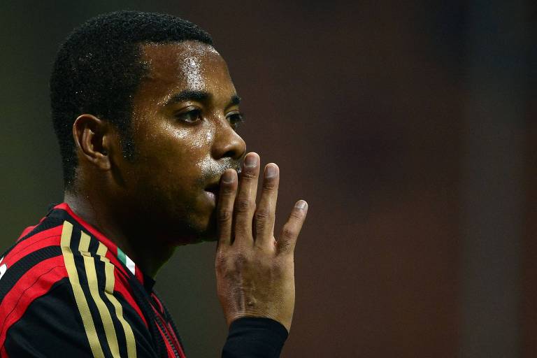 Amigo de Robinho é multado por tentativa de tumultuar processo