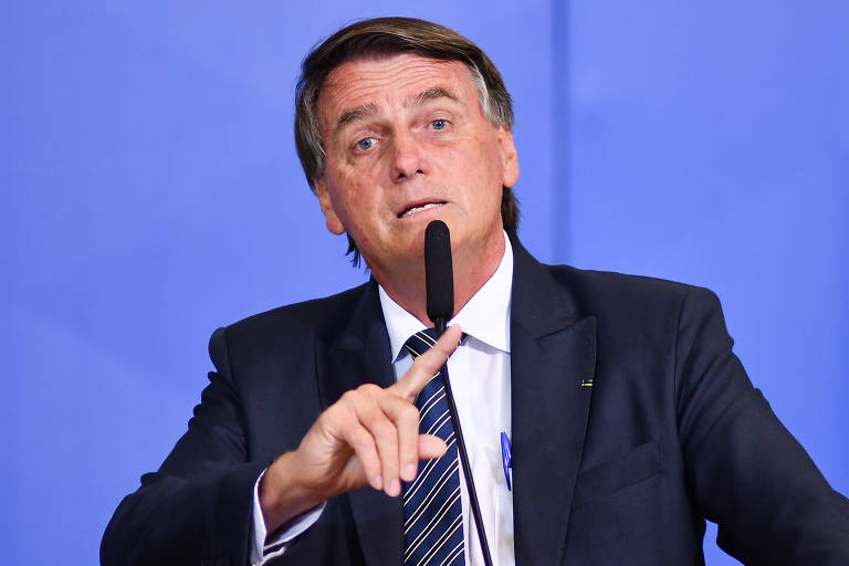 O que Bolsonaro já disse sobre urnas e ameaças às eleições e ao TSE