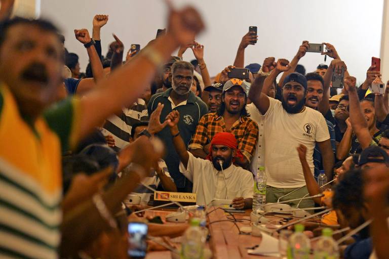 Manifestantes mantêm ocupação de residência oficial do presidente do Sri Lanka