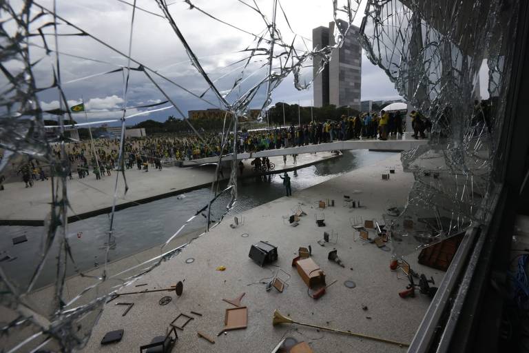 Veja como ficaram prédios do governo em Brasília