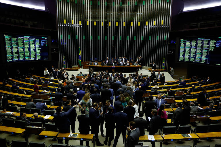 Emendas movimentam R$ 150 bi em 5 anos com protagonismo do Congresso e baixa transparência