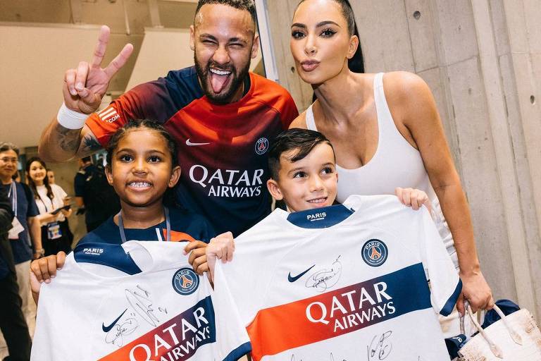 Kim Kardashian exibe bolsa de R$ 2,1 milhões em encontro com Neymar