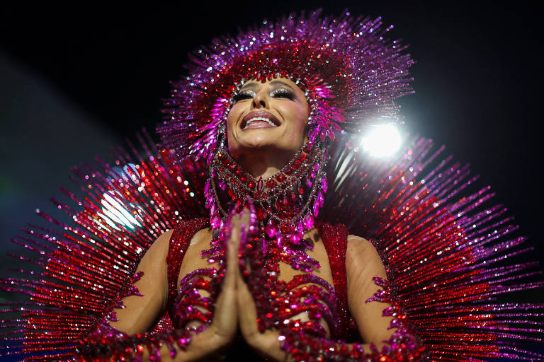 Tiroteio faz escola de samba cancelar ensaio com Sabrina Sato