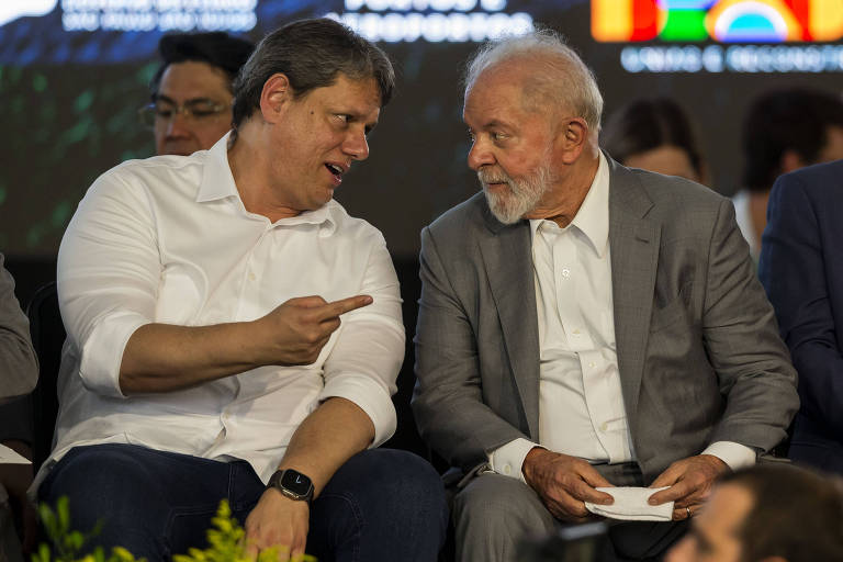 Lula encontra Tarcísio para assinar obras do PAC em meio a indiciamento de bolsonaristas