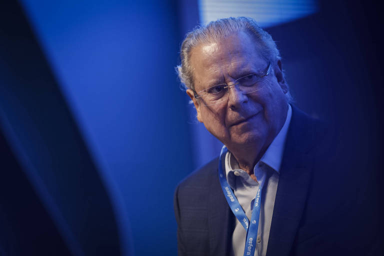 José Dirceu é internado com suspeita de intoxicação alimentar e fará cateterismo por problemas coronários