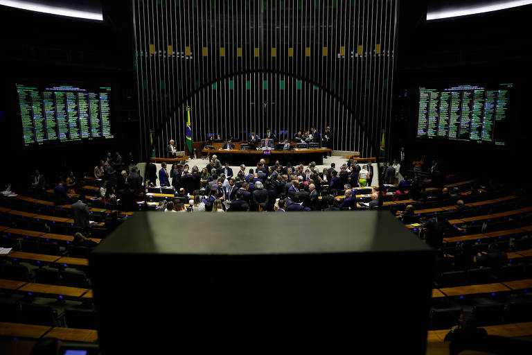 CGU vê R$ 13 mi de emendas irregulares a ONGs e cita Randolfe, líder do governo