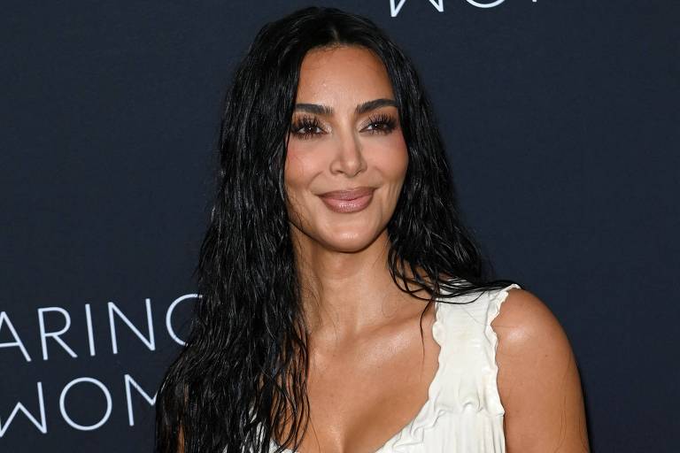 Kim Kardashian se comove com série dos irmãos Menendez e pede revisão de julgamento