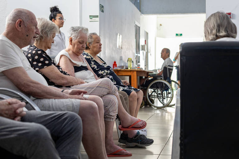 Envelhecimento da população ampliará demanda por gastos com saúde, projeta Tesouro