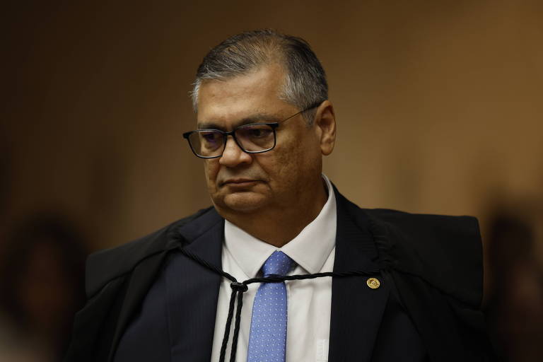 Dino suspende repasses de emendas a 13 ONGs por falta de transparência