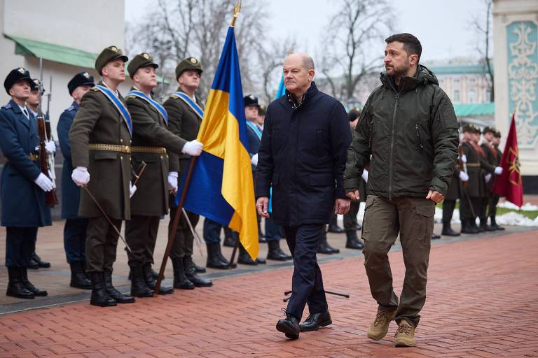 Alemanha anuncia nova ajuda militar à Ucrânia em visita-surpresa a Kiev