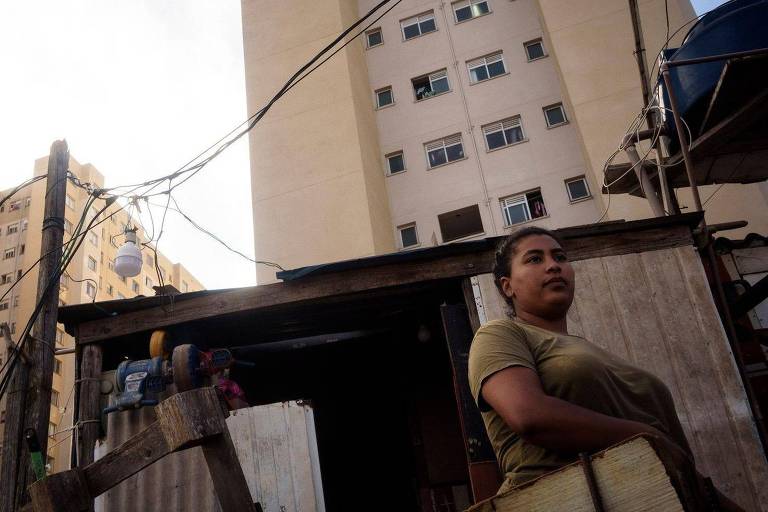 'Me sugeriram sair com alguém para conseguir comida': quem são os brasileiros que passam fome