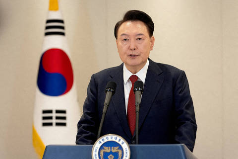 FILE PHOTO: South Korean President Yoon Suk Yeol delivers an address to the nation at the Presidential Office in Seoul, South Korea, December 12, 2024.   The Presidential Office/Handout via REUTERS   ATTENTION EDITORS - THIS IMAGE HAS BEEN SUPPLIED BY A THIRD PARTY/File Photo ORG XMIT: FW1