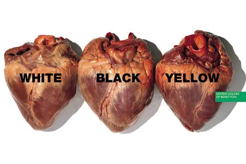 Campanha publicitária da marca Benetton, com fotografia de Oliviero Toscani