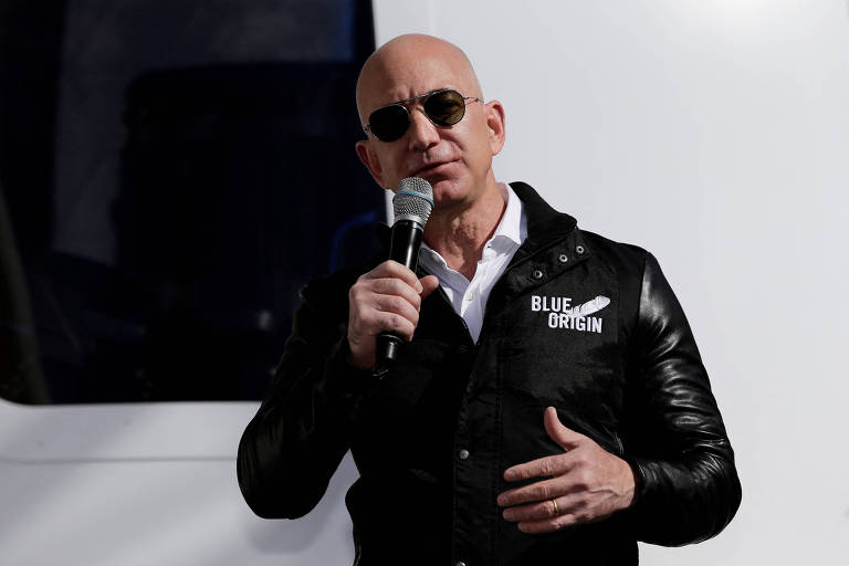 Bezos não vê ameaça de relação entre Musk e Trump para corrida espacial