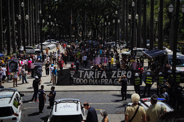 Protesto por tarifa zero e ato solidário marcam missa pelos 471 anos de São Paulo