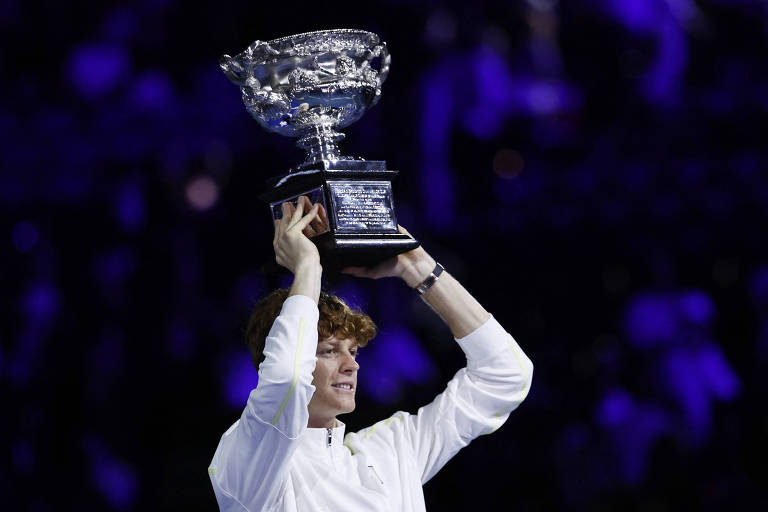 Sinner supera Zverev por 3 sets a 0 e é bicampeão do Aberto da Austrália