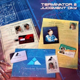 TERMINATOR THE CONNOR FILES KIT GIFT BOX DOCTOR COLLECTOR