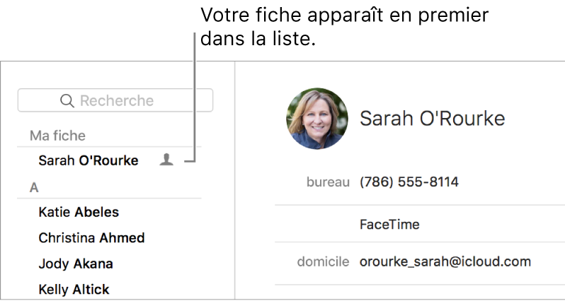 La barre latérale de Contacts affichant la fiche personnelle en haut de la liste.