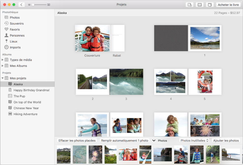 La fenêtre Photos avec un projet de livre ouvert, présentant des pages avec des photos.