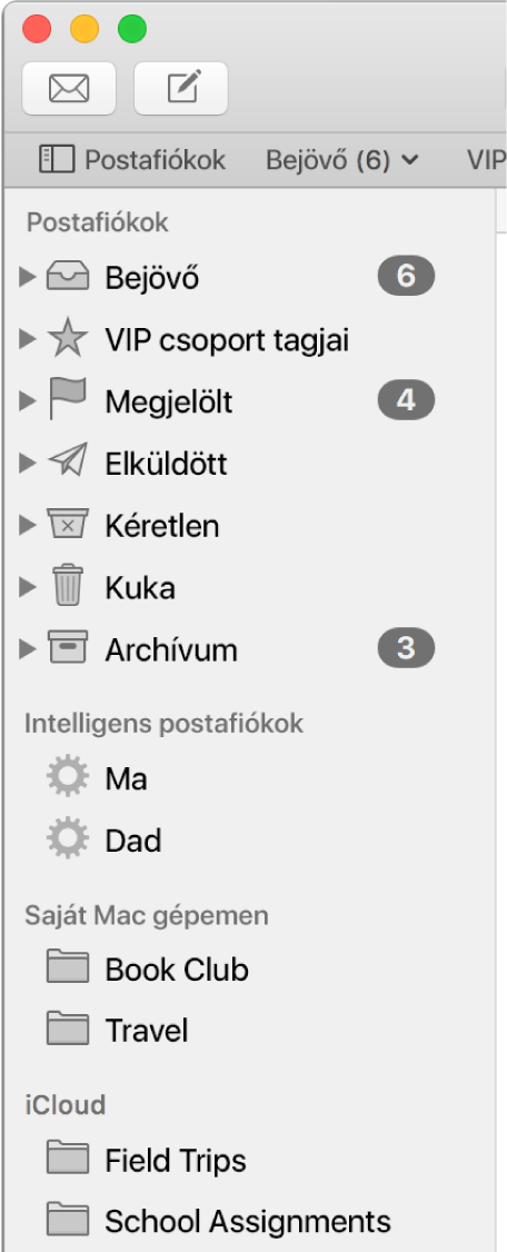 A Mail oldalsáv, amelyen a normál postafiókok (pl. Beérkező, Vázlatok stb.) az oldalsáv tetején jelennek meg, valamint az Ön által létrehozott postafiókok a Saját Mac gépemen és az iCloud részekben.