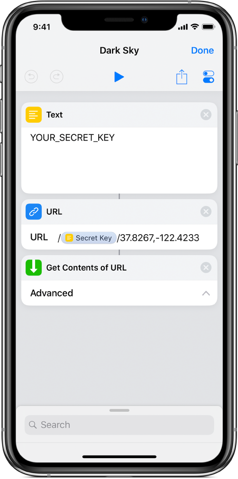 Požiadavka API služby Dark Sky, ktorá obsahuje akciu Text s tajným kľúčom rozhrania API, ďalej akciu URL odkazujúcu na koncový bod rozhrania API s použitím premennej Tajný kľúč a nakoniec akciu Získať obsah URL.
