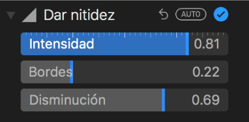Los controles de Nitidez en el panel Ajustar.