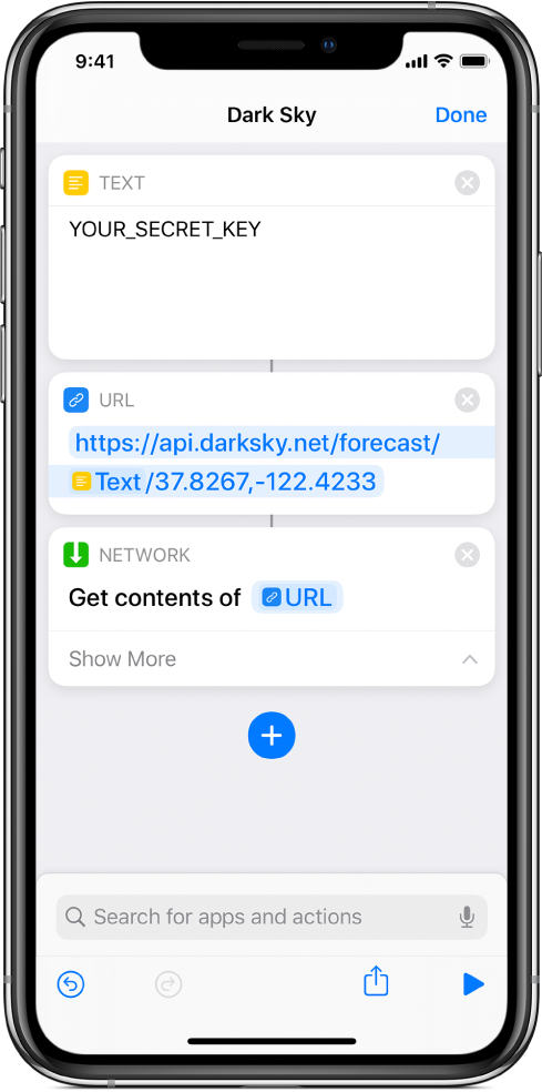 Una solicitud Dark Sky API que contiene una acción Texto con una clave API secreta, seguida de una acción Dirección URL apuntando al final de la API utilizando una variable "Clave secreta", seguida de una acción "Obtener contenido de URL"