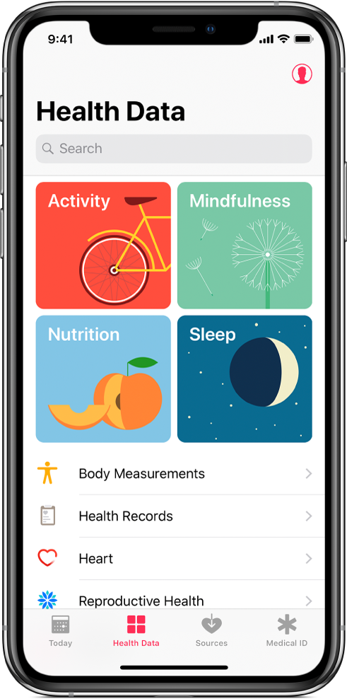 Lietotnes Health ekrāns Health Data ar kategorijām Activity, Mindfulness, Nutrition un Sleep. Poga Profile atrodas augšējā labajā stūrī. Apakšdaļā no kreisās puses uz labo ir cilnes Today, Health Data, Sources un Medical ID.