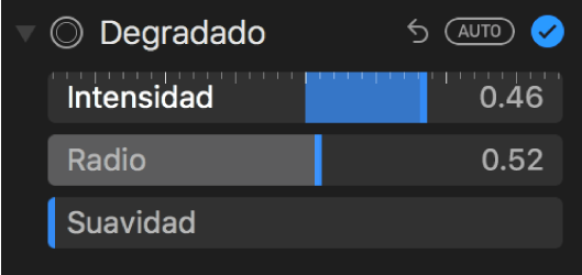 Los controles de degradado en el panel Ajustar.