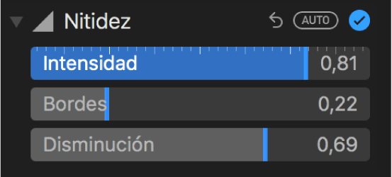 Los controles de Nitidez en el panel Ajustar.