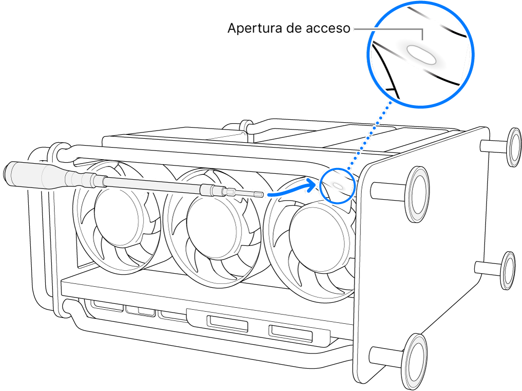 Mac Pro de lado con un atornillador flexible apuntando a la apertura de acceso.