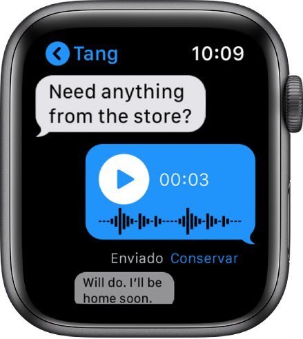 Pantalla de Mensajes en la que se muestra una conversación. La respuesta del medio es un mensaje de audio con un botón de reproducción.