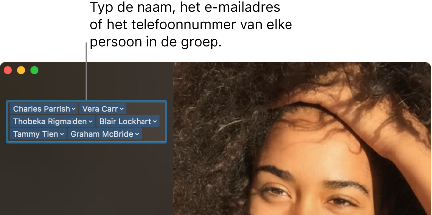 Een FaceTime-venster waarin wordt aangegeven hoe je een video- of audiogesprek voert, hoe je het zoekveld gebruikt om contactgegevens in te voeren of ernaar te zoeken, en hoe je de lijst met recente gesprekken bekijkt.