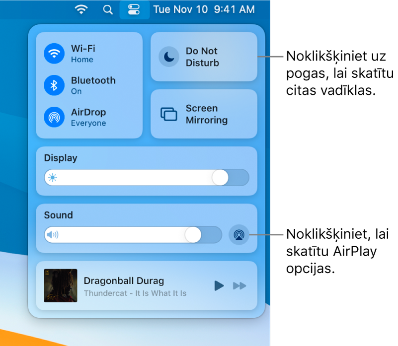 Tuvināts izvēlnes Control Center skats Mac datorā.