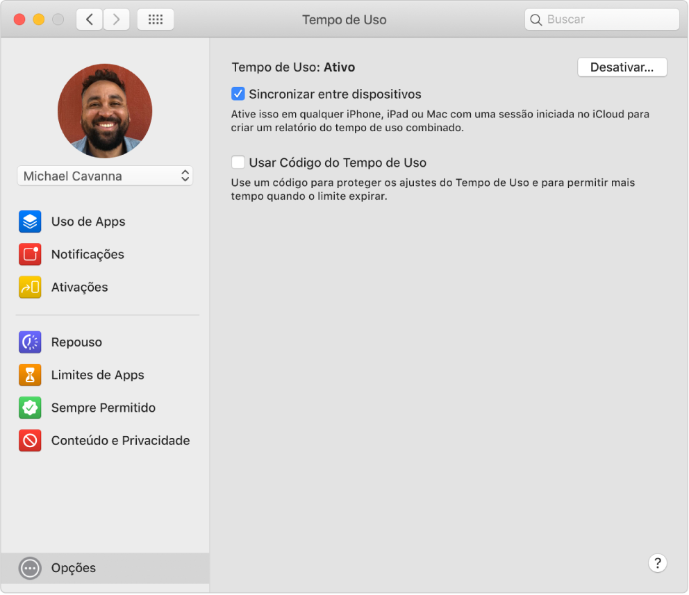 O painel Opções do Tempo de Uso, com o Tempo de Uso ativado. A opção “Compartilhar entre dispositivos” está selecionada.