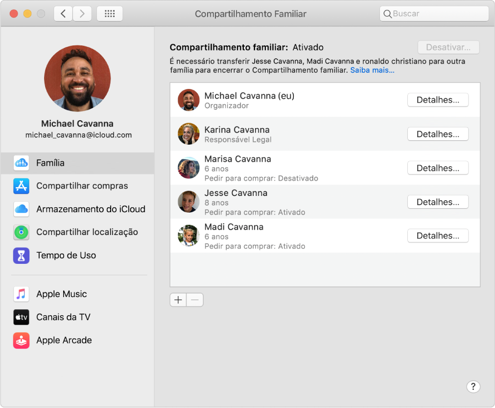 Preferências do Compartilhamento Familiar mostrando diferentes opções de contas na barra lateral e, à direita, membros da família e seus detalhes.