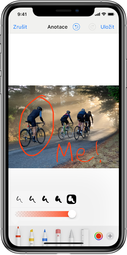 Fotka na obrazovce anotací. Fotka je umístěna ve středu obrazovky. Pod ní jsou vidět následující nástroje pro anotace: pero, značkovač, tužka, guma, laso, výběr barev a tlačítko pro další volby. V levém horním rohu obrazovky je tlačítko Zrušit a v pravém horním rohu tlačítko Uložit.