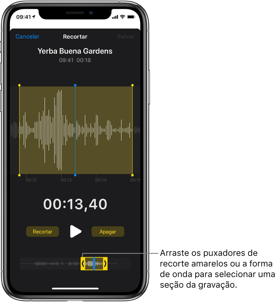 Gravação sendo recortada, com os puxadores de recorte delimitando um trecho da forma de onda do áudio na parte inferior da tela. O botão Reproduzir e um timer de gravação aparecem acima da forma de onda. Os puxadores de recorte estão abaixo do botão Reproduzir.