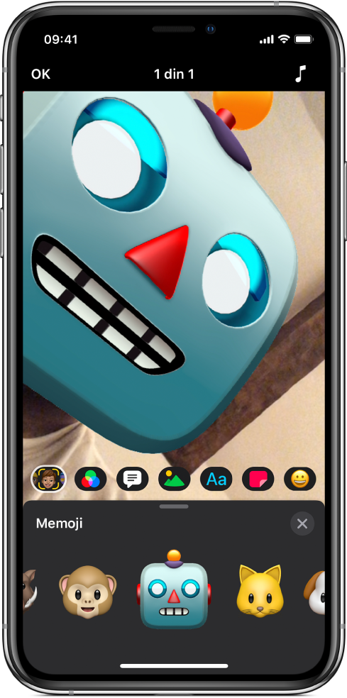 O imagine video apare în vizualizor, cu un Memoji robot.