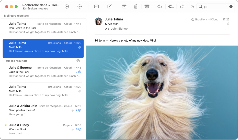 La fenêtre de Mail avec le texte saisi dans le champ de recherche dans le coin supérieur droit. Dans la liste des messages à gauche, la section « Meilleurs résultats » et les résultats associés se trouvent dans la partie supérieure. La section « Tous les résultats » et les résultats associés, quant à eux, se trouvent dans la partie inférieure.