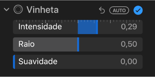 Os controlos de vinheta no painel Ajustar a mostrar os niveladores de intensidade, raio e suavidade.