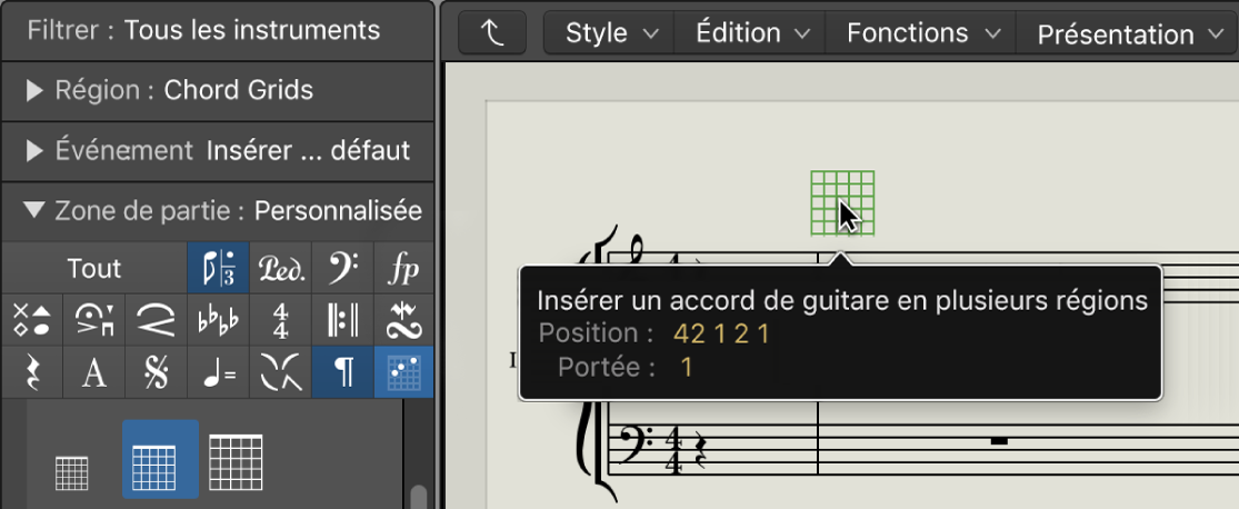 Figure. Déplacement par glissement d’un symbole de grille d’accords dans l’éditeur de partition