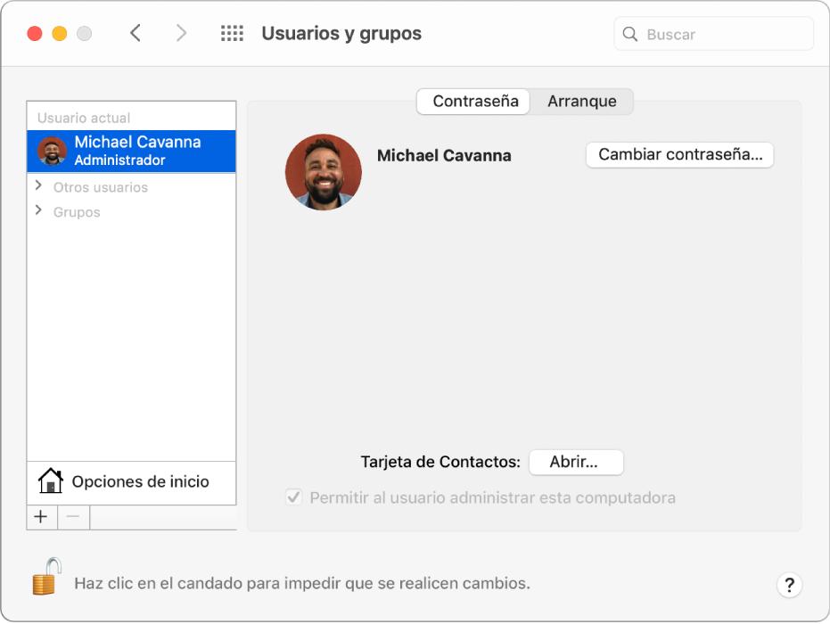 Se está mostrando un usuario seleccionado de la lista de usuarios del panel de preferencias “Usuarios y grupos”. La pestaña Contraseña, la pestaña Elementos de inicio de sesión y el botón Cambiar contraseña se encuentran a la derecha.