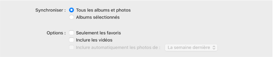 La case « Synchroniser les photos sur votre appareil depuis » s’affiche avec l’option « Photos » sélectionnée dans le menu local.