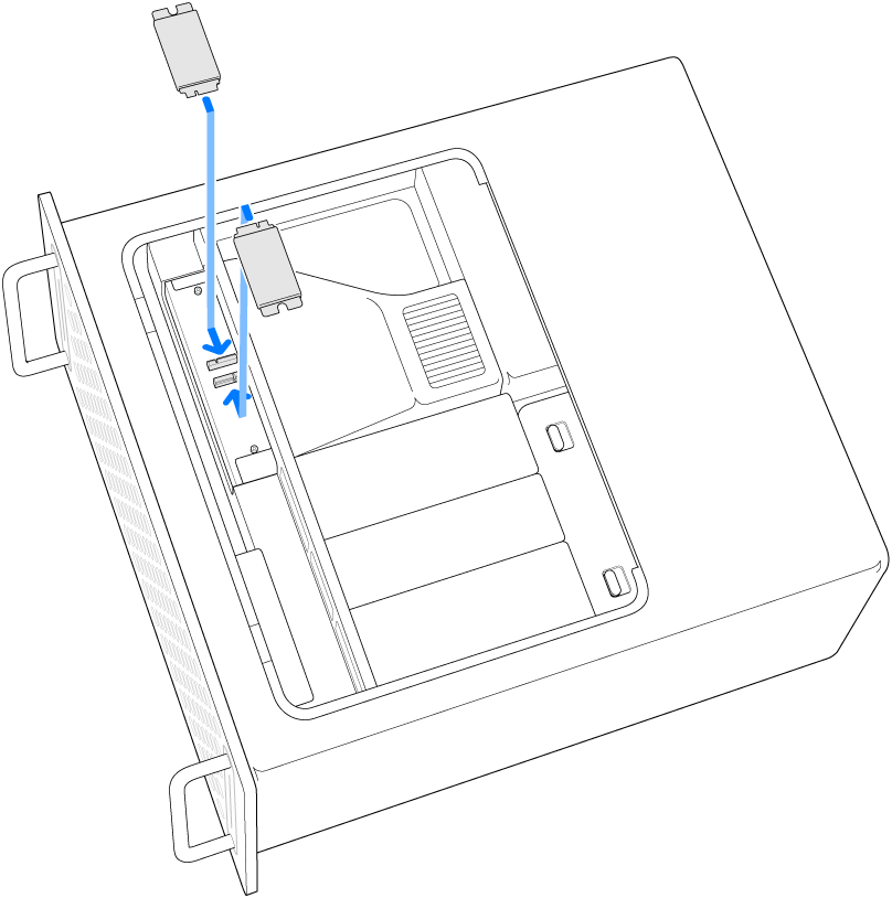 Mac Pro lagt på siden. Det vises hvordan to SSD-moduler installeres.