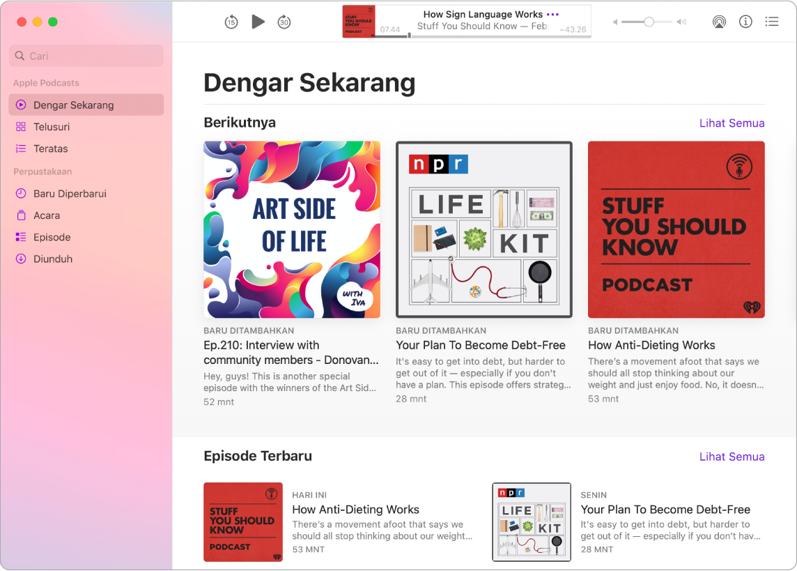 Jendela Podcast menampilkan kolom di sebelah kiri dengan bidang pencarian di bagian atas dan pilihan tampilan di bawah. Telusuri dipilih dan podcast ditampilkan di sebelah kanan.