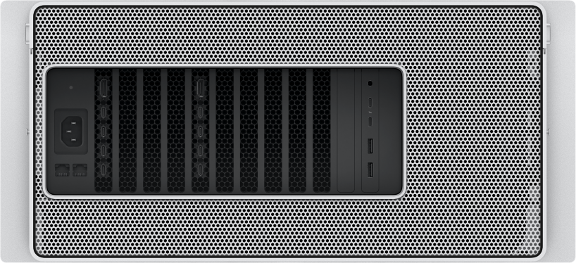 Vue rapprochée des ports et connecteurs du Mac Pro.