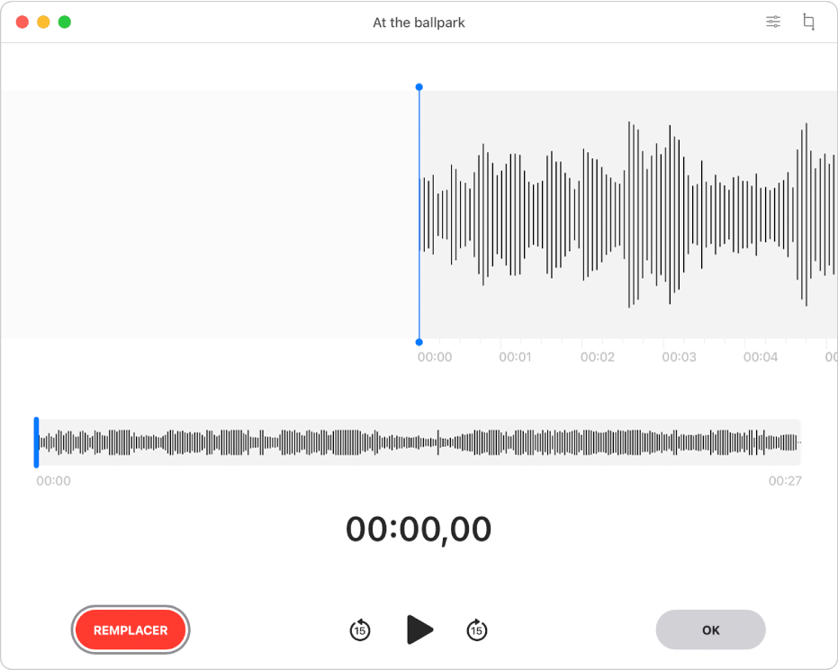 Un enregistrement Dictaphone. Faites glisser la ligne verticale bleue (la tête de lecture) dans la partie inférieure de l’aperçu de la forme d’onde à l’endroit où vous souhaitez modifier l’enregistrement.