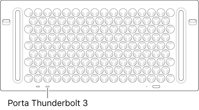 La parte superiore di Mac Pro, con in evidenza la porta Thunderbolt 3 corretta da utilizzare.