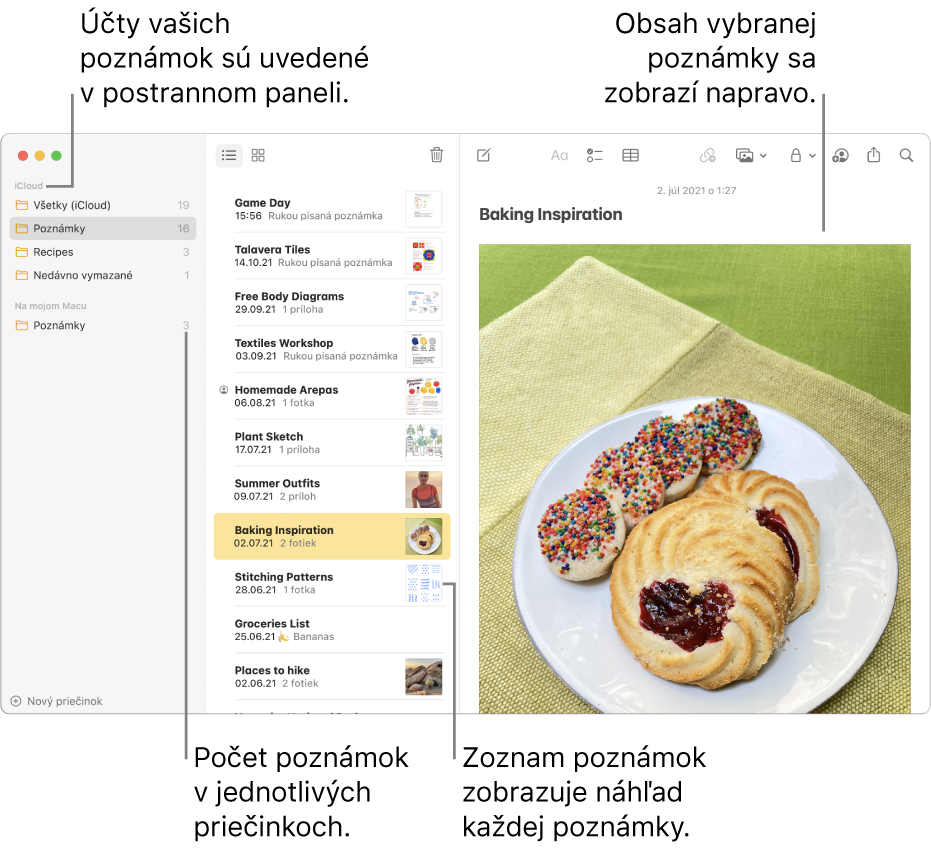 Okno Poznámky so všetkými nakonfigurovanými účtami a priečinkami zobrazenými v postrannom paneli naľavo, zoznam poznámok v strede zobrazujúci náhľad každej poznámky a obsah vybranej poznámky zobrazený napravo. Počet poznámok sa zobrazí vedľa každého priečinka.